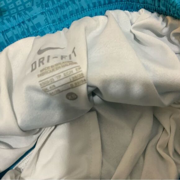 Nike Women's XS Athletic Multicolor Shorts With Pull Strings - Picture 5 of 7